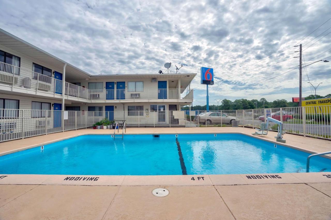 Motel 6-Lumberton, NC Buitenkant foto
