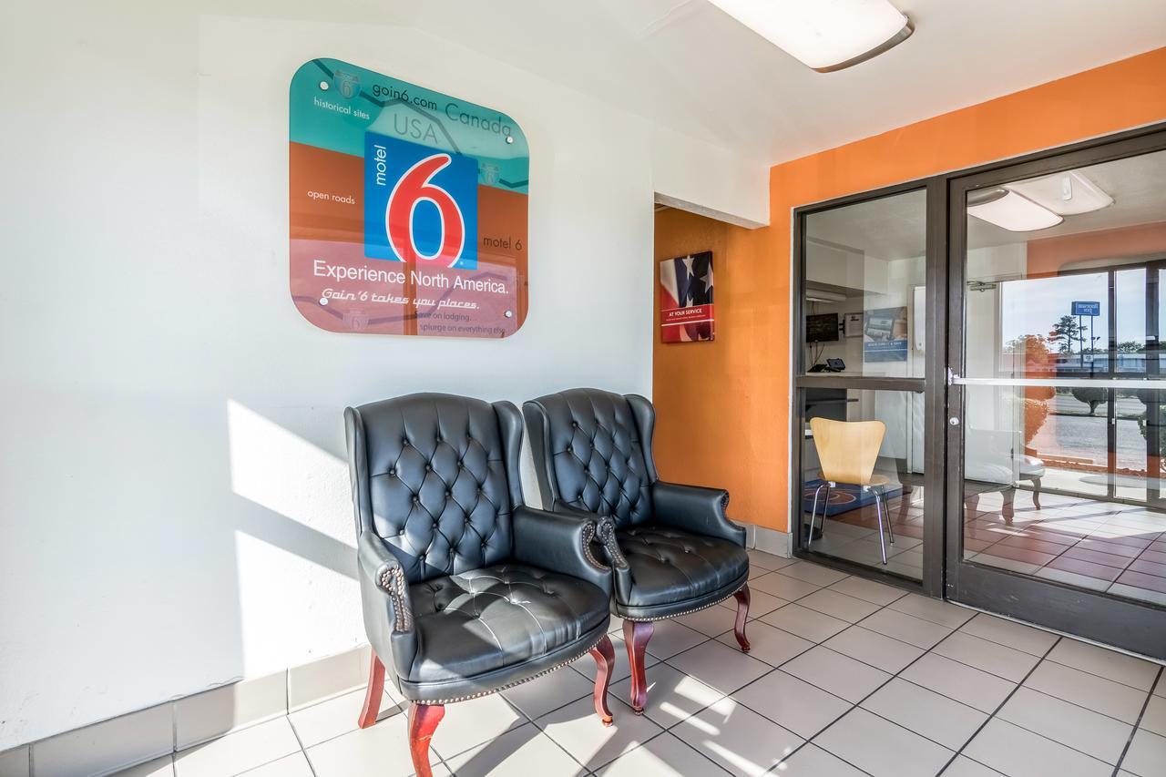 Motel 6-Lumberton, NC Buitenkant foto