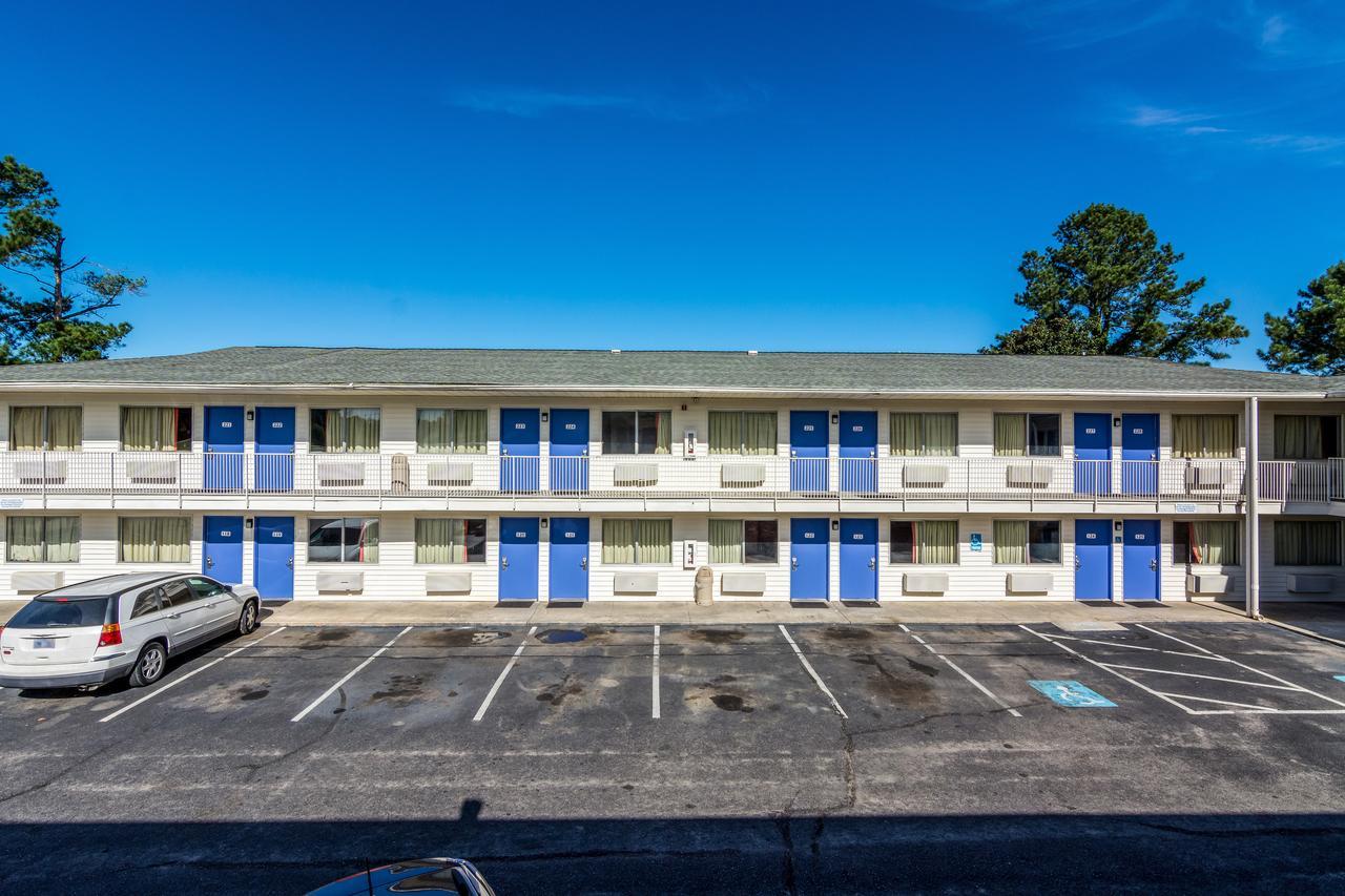 Motel 6-Lumberton, NC Buitenkant foto